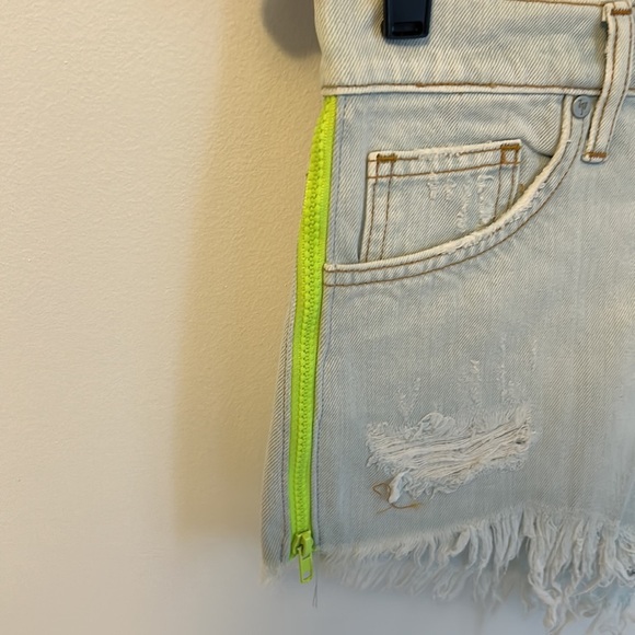 Sandrine Rose Side Zipper Distressed Jean Shorts - Picture 6 of 9